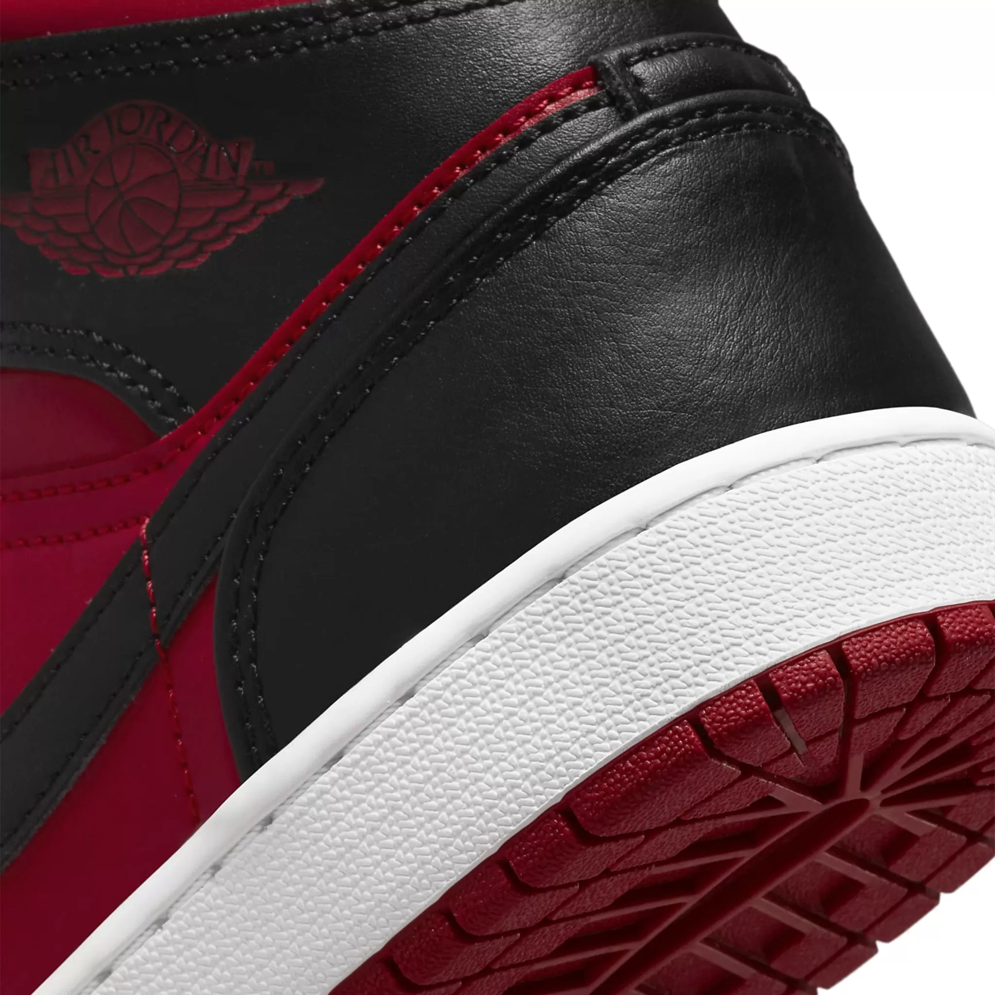 Air Jordan 1 Mid Reverse Bred (GS)