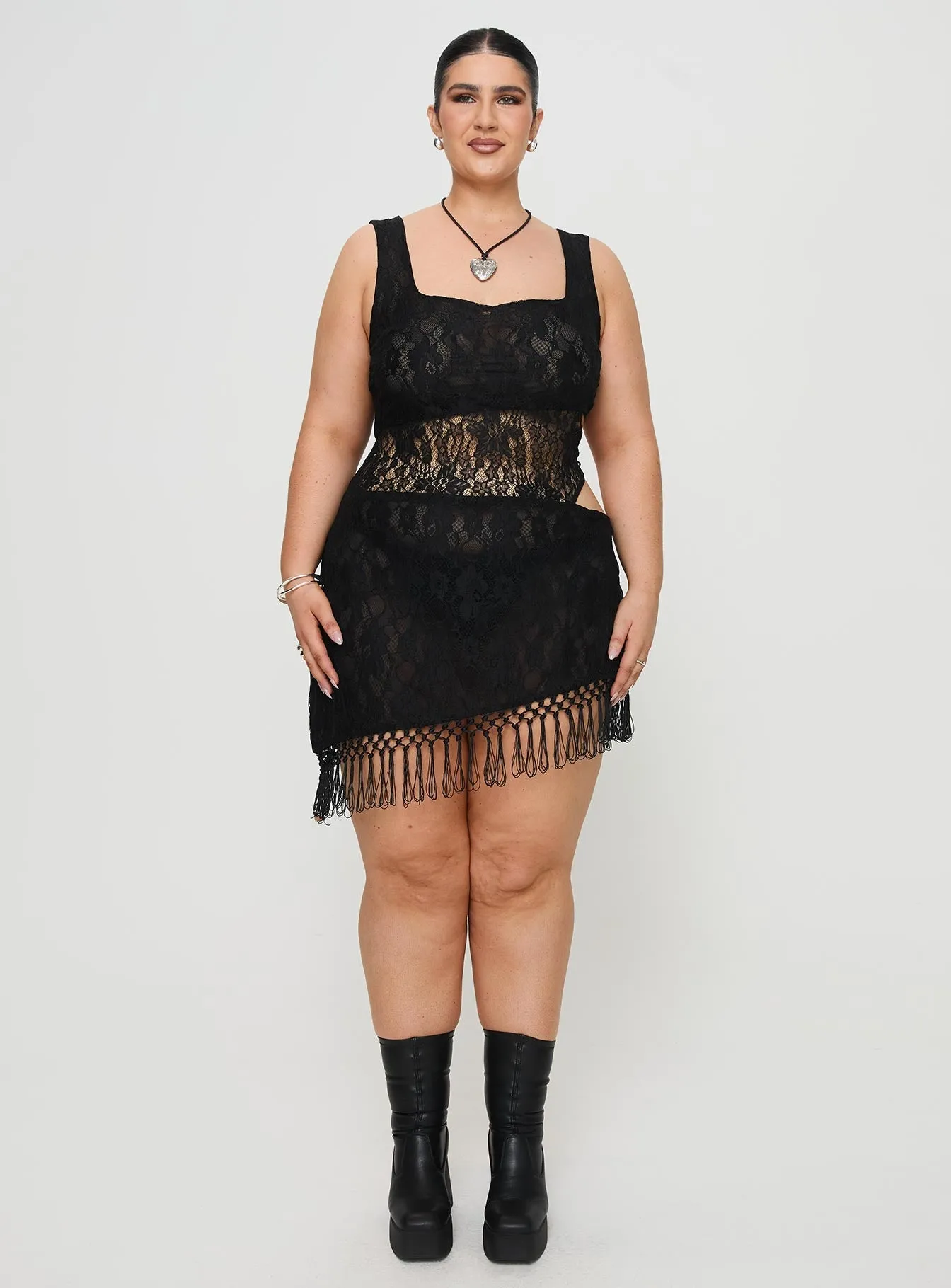 Dakarie Lace Mini Dress Black Curve