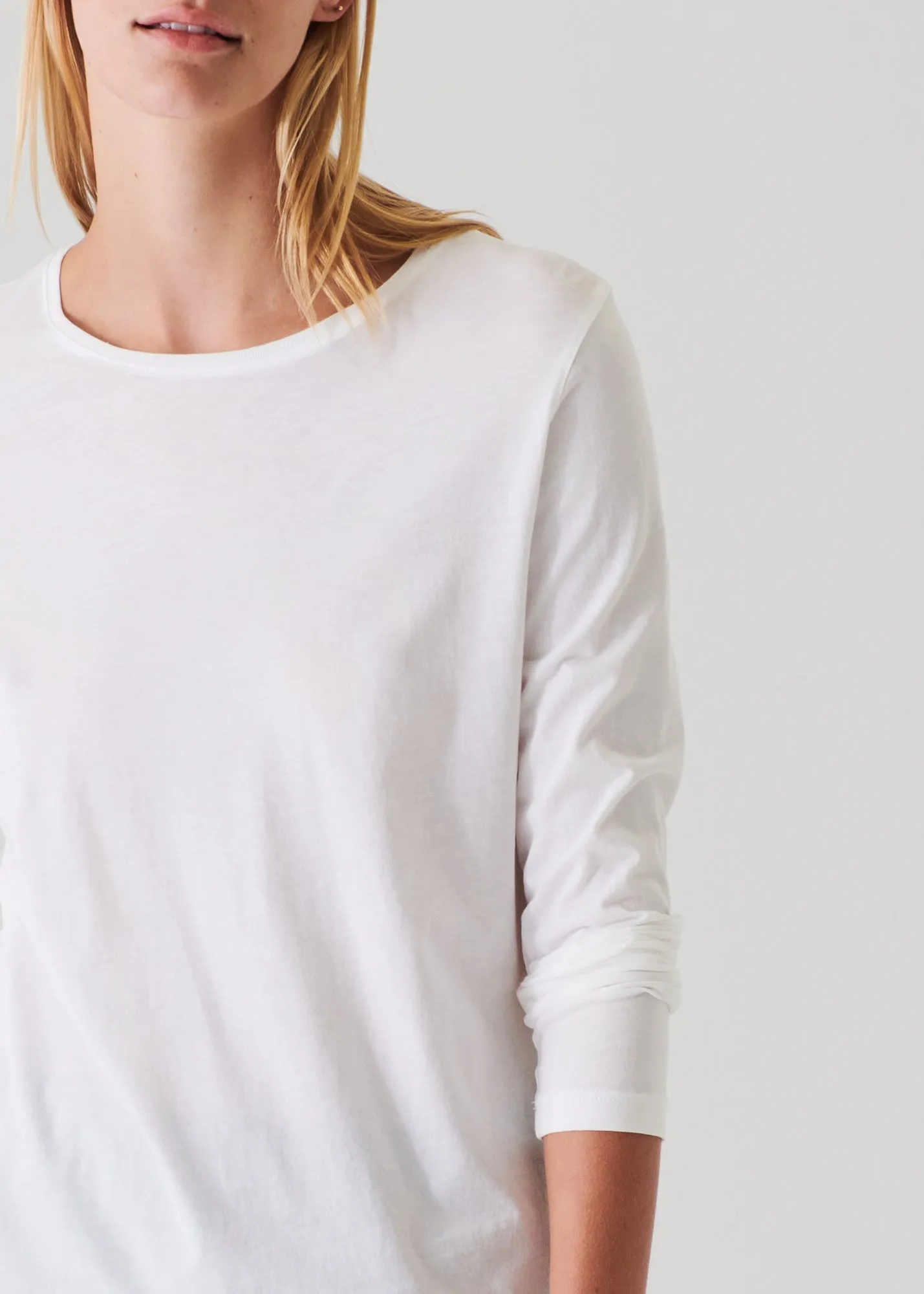 LIGHTWEIGHT PIMA COTTON T-SHIRT