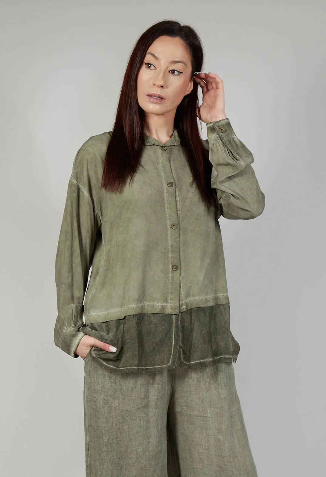 Lightweight Shirt in Viscosa Tinto Freddo Olive