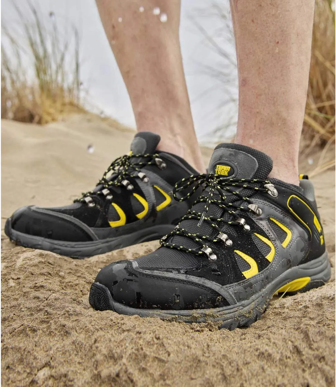 Men's Mid-Rise Camouflage Hiking Shoes - Black Grey Yellow