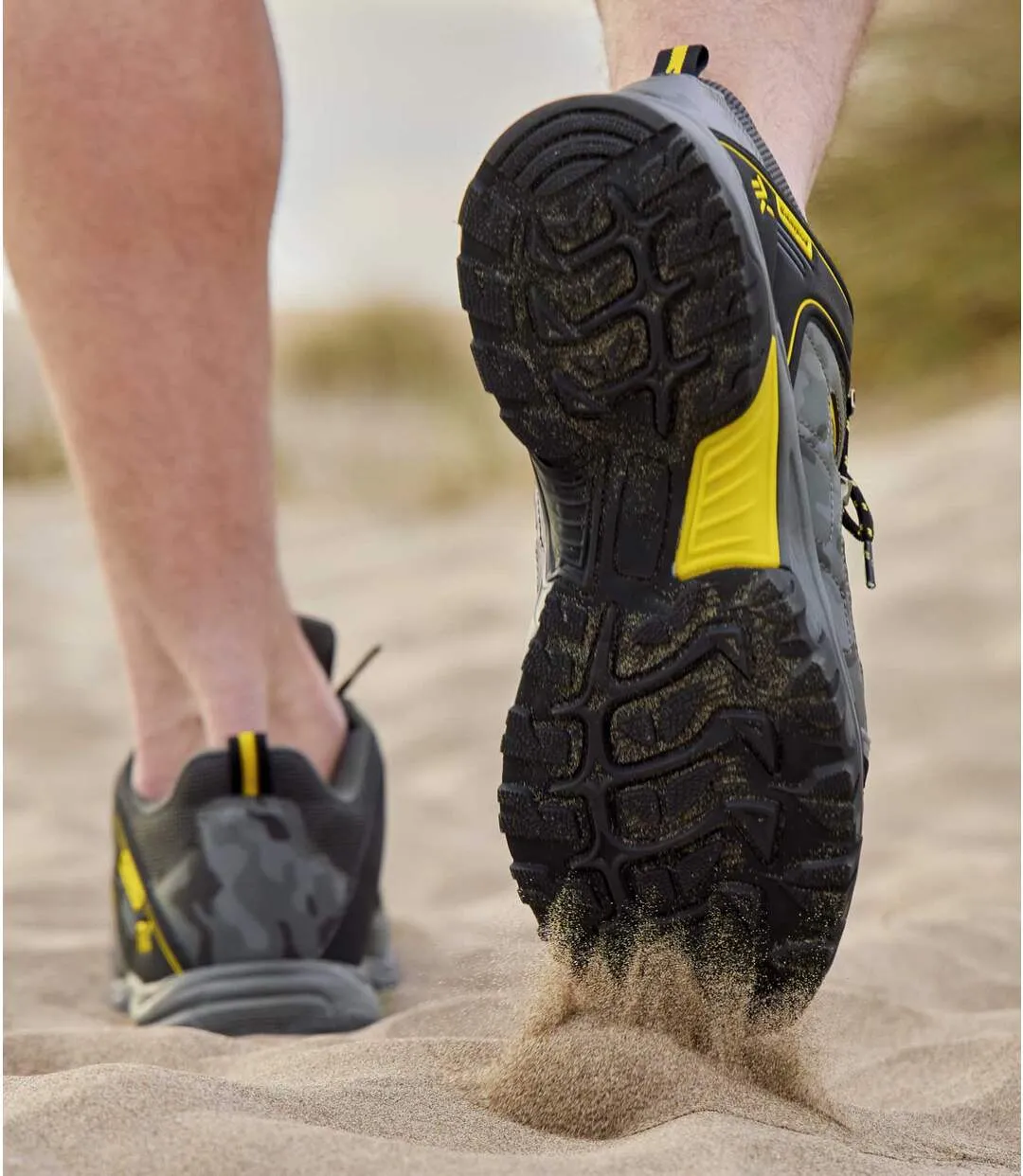 Men's Mid-Rise Camouflage Hiking Shoes - Black Grey Yellow