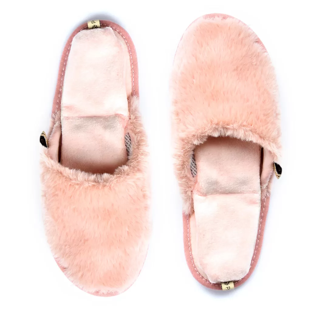 SLIPPERS SLIDE ON