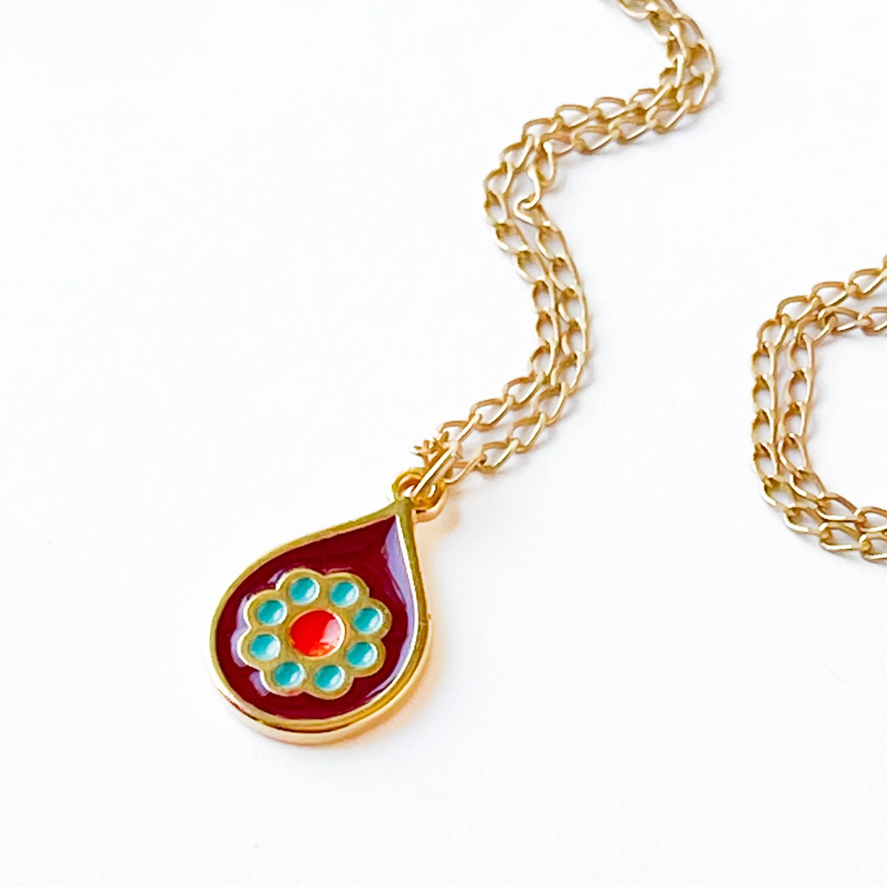 Small Retro Boho Pendant Necklace