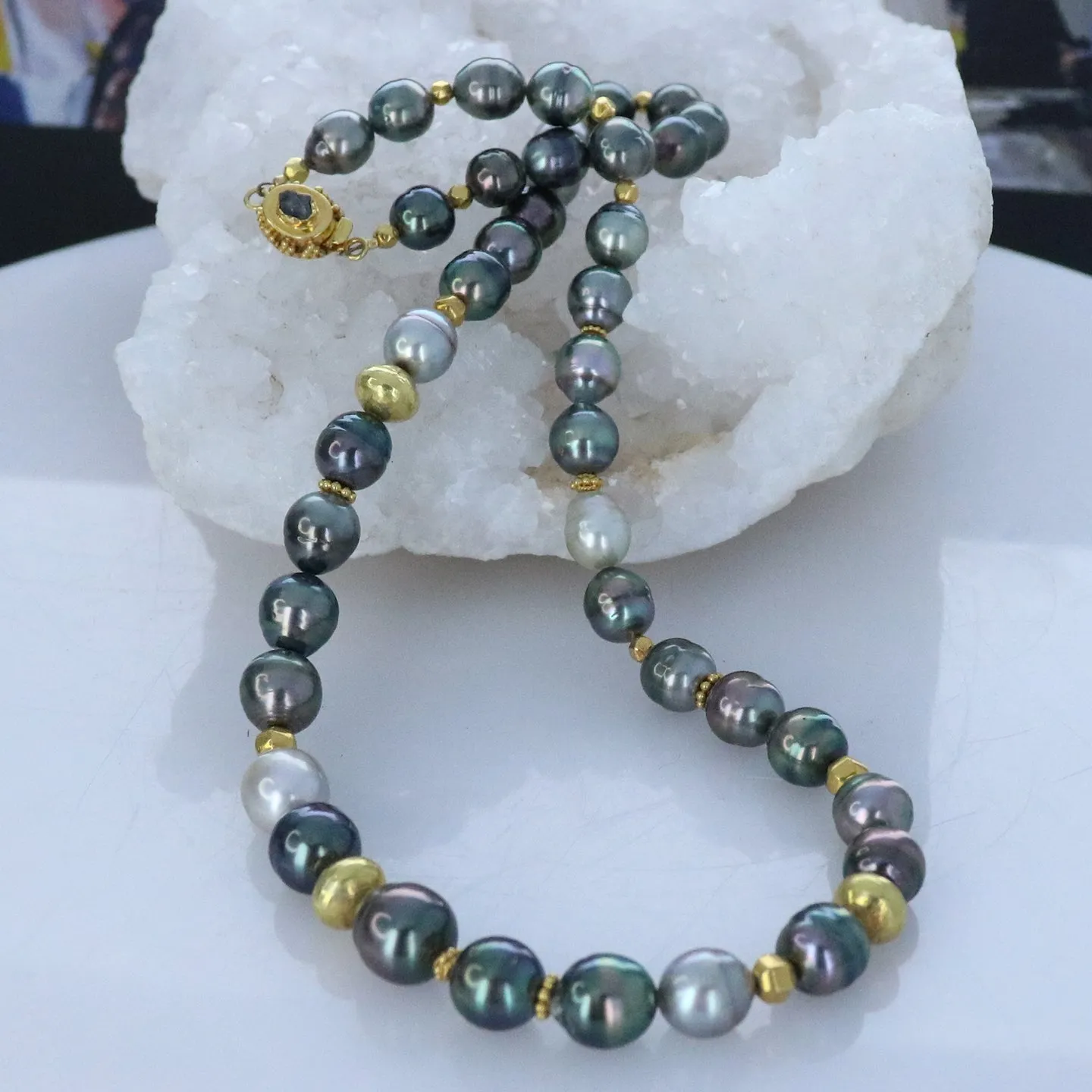 Tahitian Pearl 18K Gold Necklace With Diamond Clasp