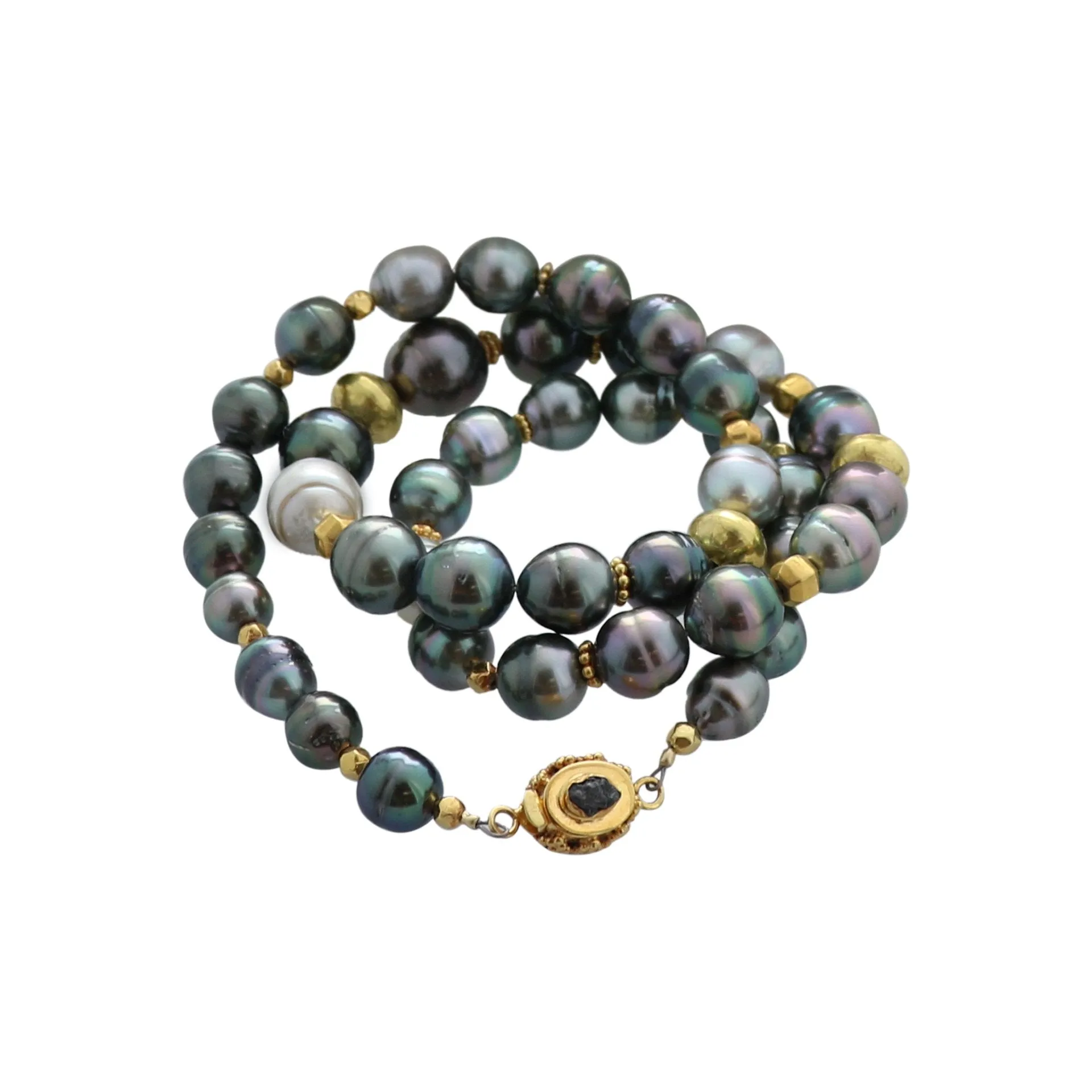 Tahitian Pearl 18K Gold Necklace With Diamond Clasp