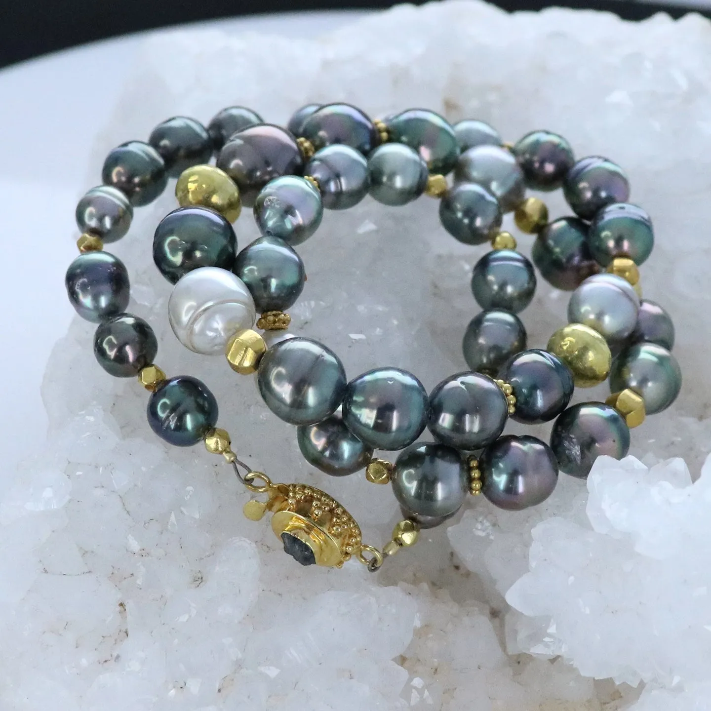 Tahitian Pearl 18K Gold Necklace With Diamond Clasp